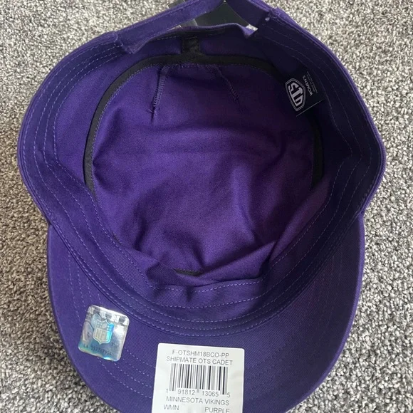 NFL Purple Cap with Viking Logo - Picture 4 of 5